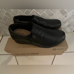 Clarks Black Leather Roxanne Loafers Slip-Ons